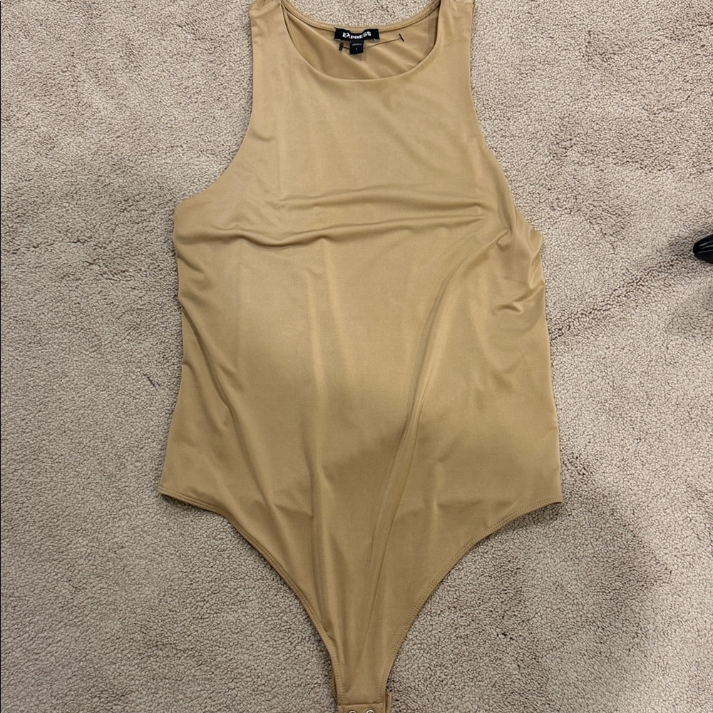 Express Women's Tan Sleeveless Scoop Neck Bodysuit